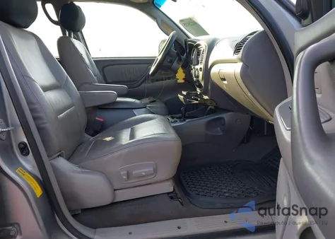 2001 Toyota Sequoia Limited V8 from USA, damaged, VIN 5TDBT48A61S019719